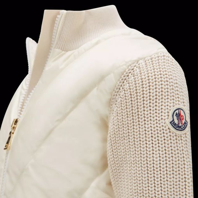 MONCLER(モンクレール)の●新品/正規品● MONCLER 袖ロゴ Padded Cotton Cardi レディースのトップス(カーディガン)の商品写真