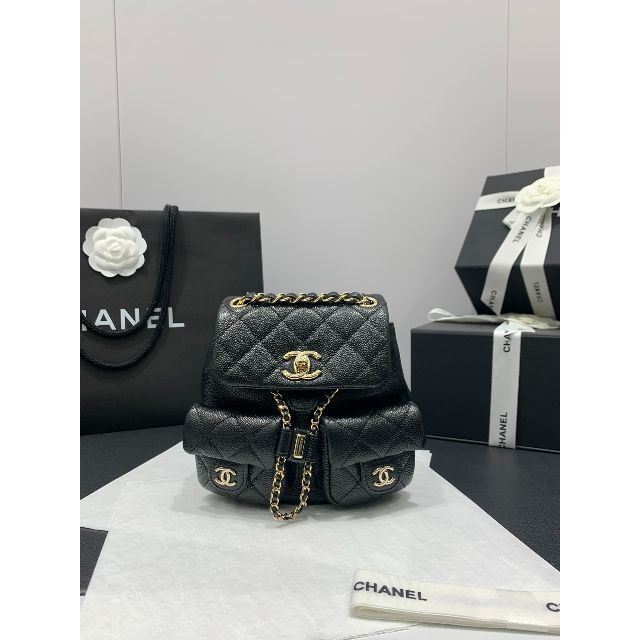 CHANEL - Chanel ♡スモール バックパック  黒  キャビアスキン