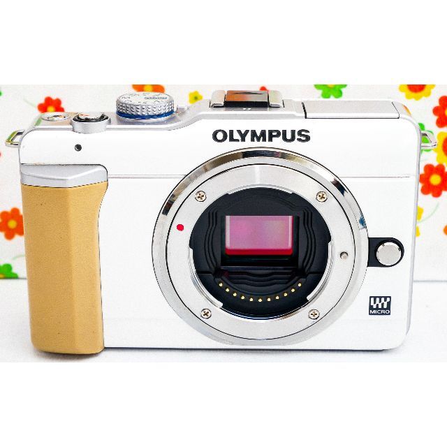 特上美品 美品 オリンパス E-PL1 ホワイト☆ミラーレス一眼☆スマホに