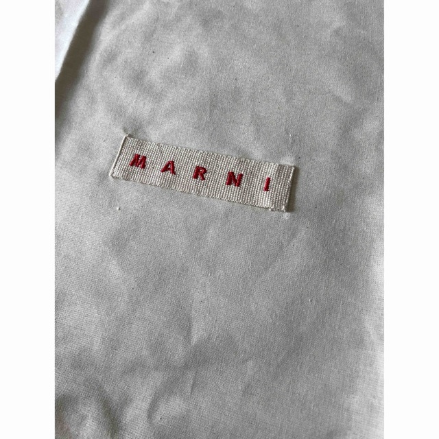 Marni(マルニ)のMarni マルニ　保存袋　コットン　エコバッグ巾着 レディースのファッション小物(ポーチ)の商品写真