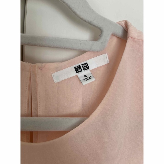 UNIQLO(ユニクロ)のピンクのブラウス レディースのトップス(シャツ/ブラウス(半袖/袖なし))の商品写真