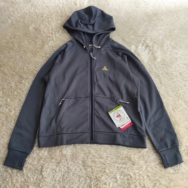 新品 Marmot 完売商品 パーカー Mサイズ 四角友里 - 通販 - wayambaads.com