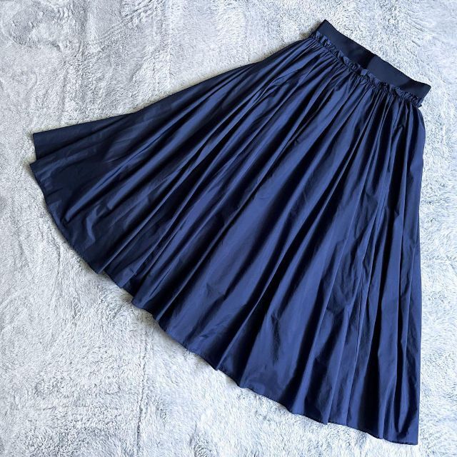 Drawer(ドゥロワー)の美品【SHE TOKYO】シートウキョウ ギャザー ロングスカート 紺 34 レディースのスカート(ロングスカート)の商品写真