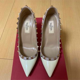 ヴァレンティノ(VALENTINO)のヴァレンティノ　パンプス(ハイヒール/パンプス)