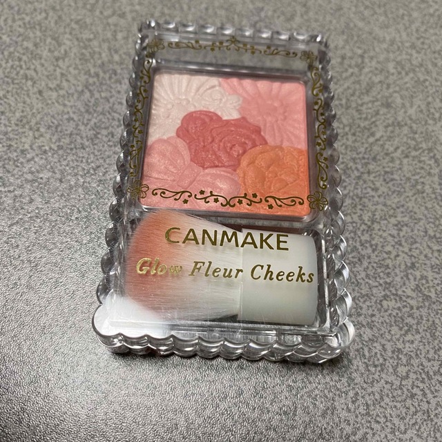 CANMAKE(キャンメイク)のCANMAKE  グロウフルールチークス　02 コスメ/美容のベースメイク/化粧品(チーク)の商品写真