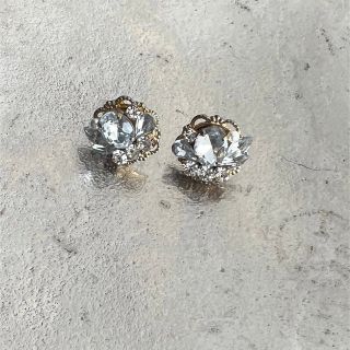 ピアス　ハンドメイド　ビジューピアス　新品(ピアス)