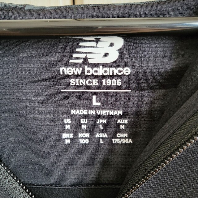New Balance(ニューバランス)のnew balance　メンズパーカー メンズのトップス(パーカー)の商品写真