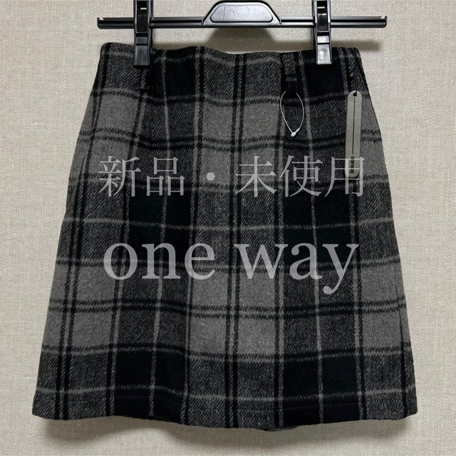one*way(ワンウェイ)のone way 新品未使用スカート レディースのスカート(ミニスカート)の商品写真