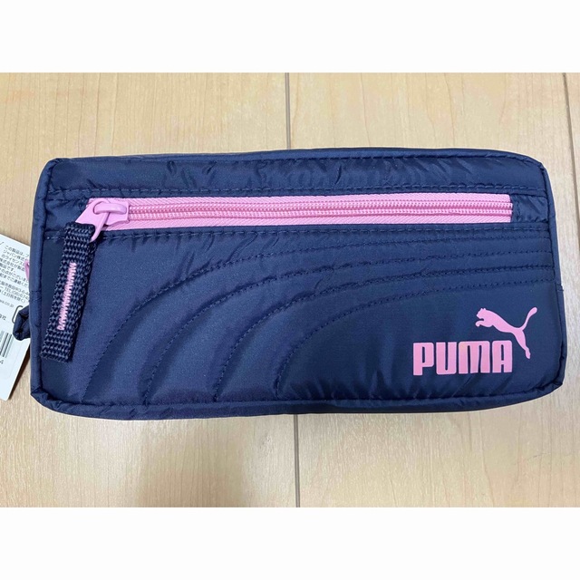 PUMA(プーマ)の進級準備に！PUMA プーマ　ペンケース　ペンポーチ　筆箱　男女兼用 インテリア/住まい/日用品の文房具(ペンケース/筆箱)の商品写真