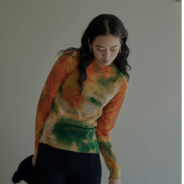 MIRANDA TAIDAI SHEER TURTLE TOP アメリ