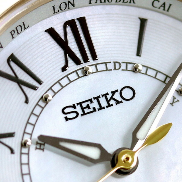 セイコー SEIKO 腕時計 レディース SSVV056 ルキア レディダイヤ レディゴールド Lady Diamond Lady Gold 電波ソーラー（1B35） ホワイトシェルxシルバー/ゴールド アナログ表示