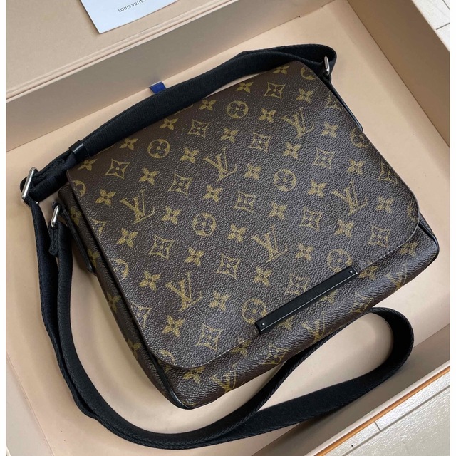 Louis Vuitton District モノグラムマカサー ショルダー 今だけ特別セール 61250円引き 