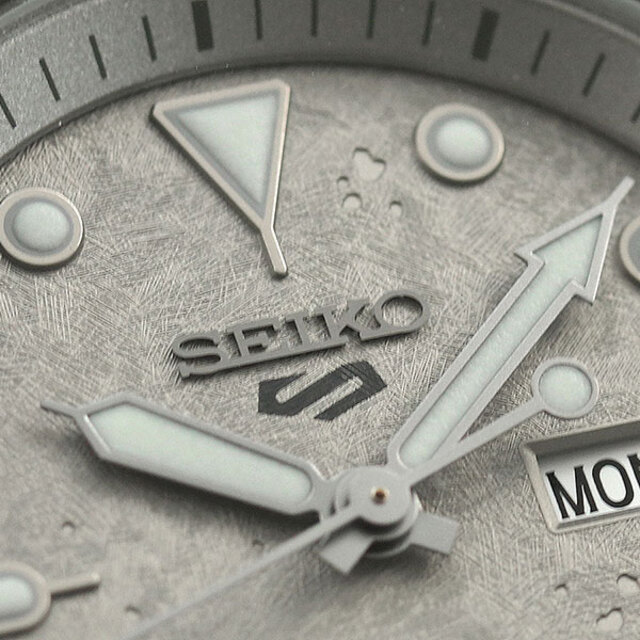 セイコー SEIKO 腕時計 メンズ SBSA129 セイコー 5スポーツ セメント ボーイ ストリート スタイル CEMENT BOY STREET STYLE 自動巻き（4R36/手巻き付） グレーxグレー アナログ表示
