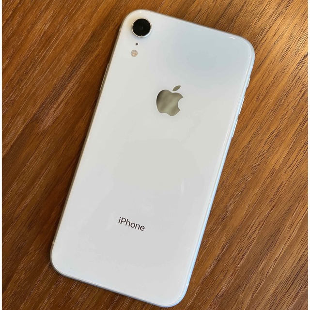 iPhone XR ホワイト