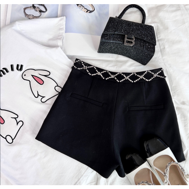 が大特価! 新品ミュウミュウmiu miuツイード ショートパンツ 赤 #38