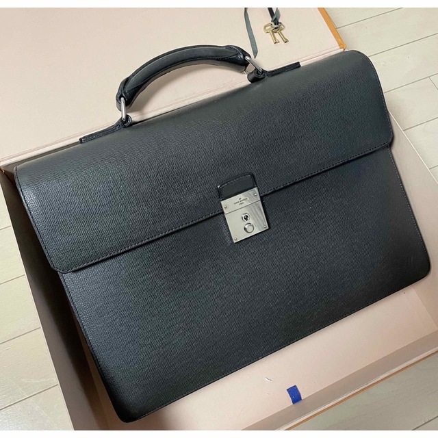 ★★Louis Vuitton Neo Robust 2 タイガ ブリーフケースビジネスバッグ