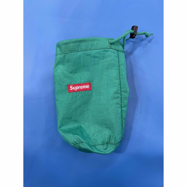 Supreme(シュプリーム)のsupreme Nylon Packable Poncho 2016S/S メンズのジャケット/アウター(ポンチョ)の商品写真