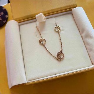 フェンディ ネックレスの通販 100点以上 | FENDIのレディースを買う フェンディ ネックレスの通販 100点以上 | FENDIのレディースを買う