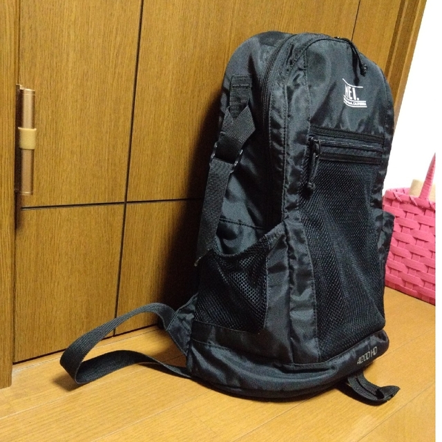 MEI(メイ)のMEI　リュック　黒　ブラック レディースのバッグ(リュック/バックパック)の商品写真