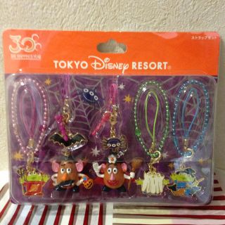 ディズニー(Disney)のTDR 新品未開封 ストラップセット(ストラップ/イヤホンジャック)