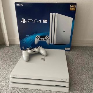 プレイステーション(PlayStation)のPS4 pro(家庭用ゲーム機本体)