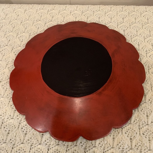 鎌倉彫り 輪花 漆器 塗り 皿の通販 by スノーフレーク｜ラクマ