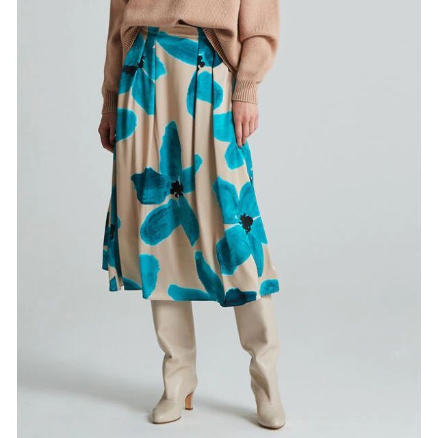 TOMORROWLAND(トゥモローランド)のBallseyタックミディスカート レディースのスカート(ひざ丈スカート)の商品写真