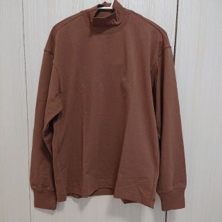 ユニクロ(UNIQLO)の【新品】UNIQLO ヒートテックコットンタートルネックT(長袖)Brown M(カットソー(長袖/七分))