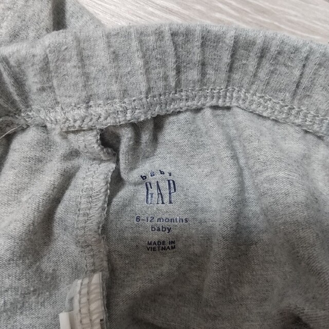 babyGAP(ベビーギャップ)のベビーギャップ 6-12months(70サイズ) レギンス10分丈 キッズ/ベビー/マタニティのベビー服(~85cm)(パンツ)の商品写真