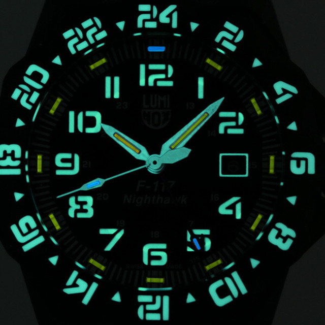 ルミノックス LUMINOX 腕時計 メンズ 6422 F-117 ナイトホーク 6420 シリーズ F-117 NIGHTHAWK 6420 SERIES クオーツ（Ronda） ブラックxブラック アナログ表示