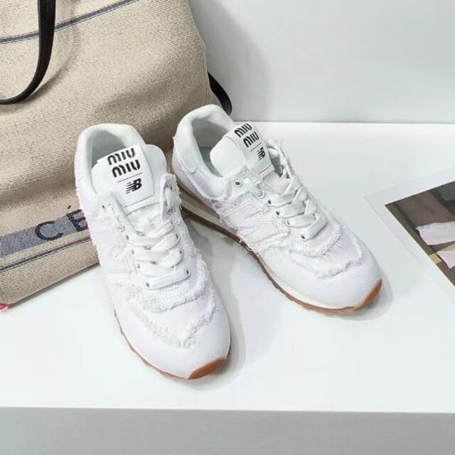 定番 New Balance x Miu Miuスニーカー 39.5未使用品 ozolgunticaret.com