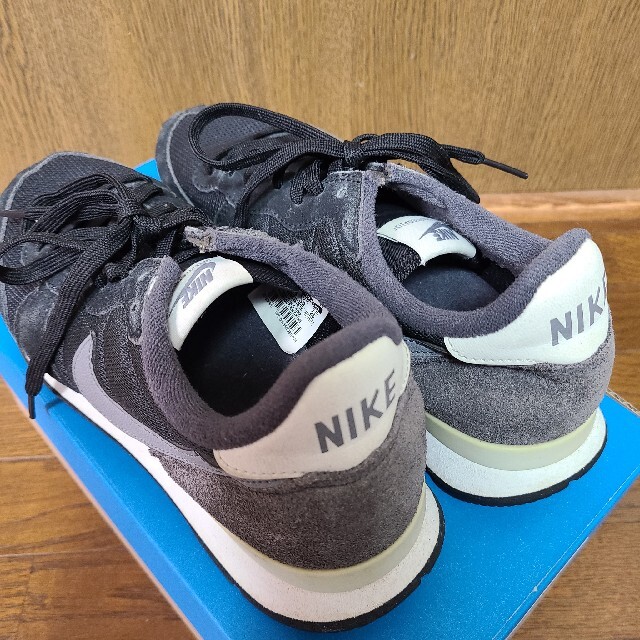 NIKE - ナイキ インターナショナリスト 25センチの通販 by ちょび's