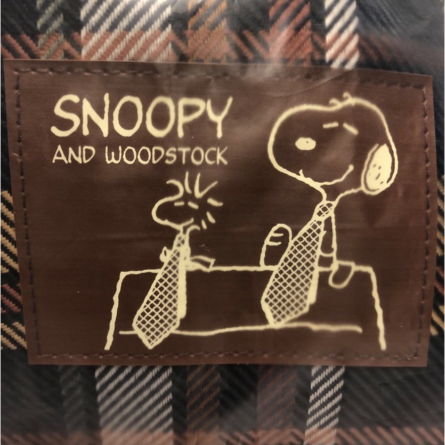 SNOOPY(スヌーピー)の新品スヌーピー  特大トートバッグ　本格ツイード柄　チェック非売品 レディースのバッグ(トートバッグ)の商品写真
