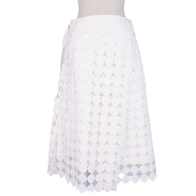 ADORE(アドーア)の美品 アドーア ADORE セットアップ スカートスーツ レーススカート付き トップス レディース 38(M相当) ホワイト レディースのフォーマル/ドレス(スーツ)の商品写真