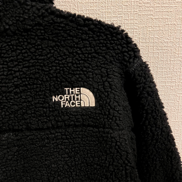 THE NORTH FACE(ザノースフェイス)の【未使用品】男女兼用 プレイグリーンフリースジャケット Sサイズ レディースのジャケット/アウター(ブルゾン)の商品写真