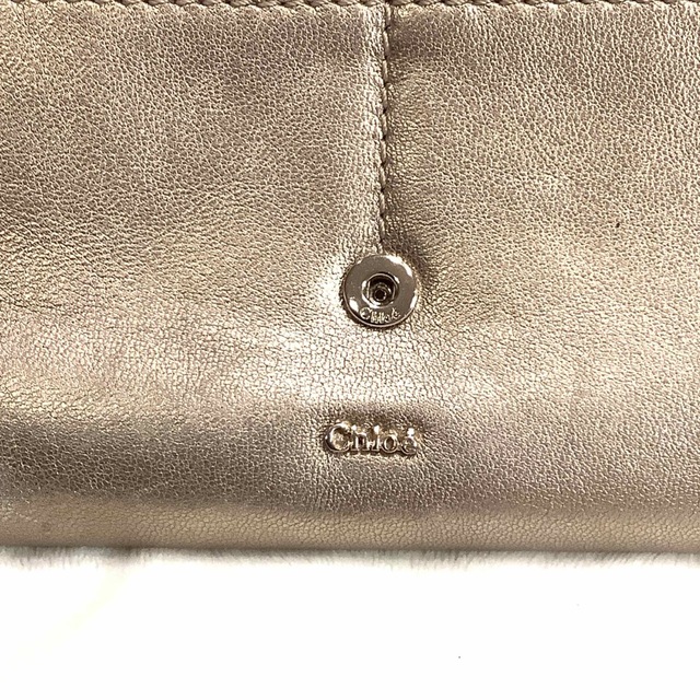 Chloe(クロエ)のクロエChloe 長財布LUCKY GOLD幸運のゴールド カラー カーフレザー レディースのファッション小物(財布)の商品写真