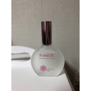 フィアンセ(FIANCEE)のFIANCEE パルファンドトワレ ピュアシャンプー (香水(女性用))