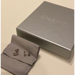 シャネル(CHANEL)の正規品 シャネル ピアス ミニ シルバー 925 アルファベット ビーンズ 銀(ピアス)