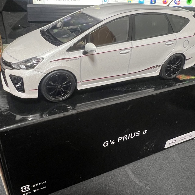 1/30 トヨタ プリウスG's PRIUS αカラーサンプル ミニカー 非売品