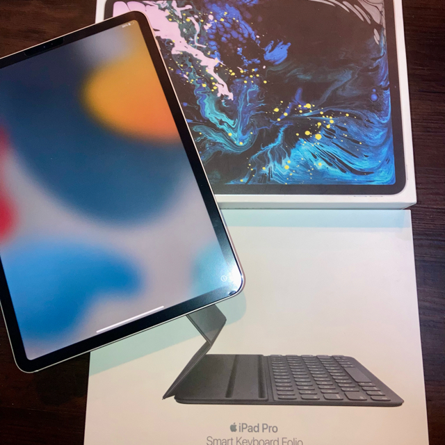 定番の中古商品 Apple スマートキーボード付き 動作良好 11インチ Pro