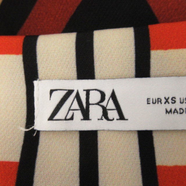 ZARA(ザラ)のザラ 台形スカート ミニ丈 総柄 XS マルチカラー パープル /YK4 レディースのスカート(ミニスカート)の商品写真