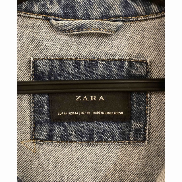 ZARA(ザラ)のZARA デニムジャケット 40 MOTION メンズのジャケット/アウター(Gジャン/デニムジャケット)の商品写真