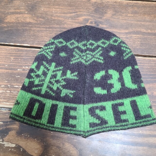 DIESEL(ディーゼル)のDIESEL　ニット帽子 キッズ/ベビー/マタニティのキッズ/ベビー/マタニティ その他(その他)の商品写真