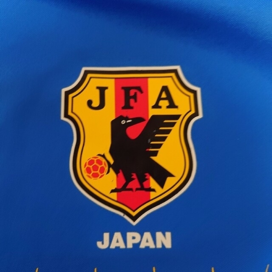 サッカー日本代表中村俊輔、マリノスグッズ、ブラジル大会Tシャツ、ミラン等 スポーツ/アウトドアのサッカー/フットサル(応援グッズ)の商品写真