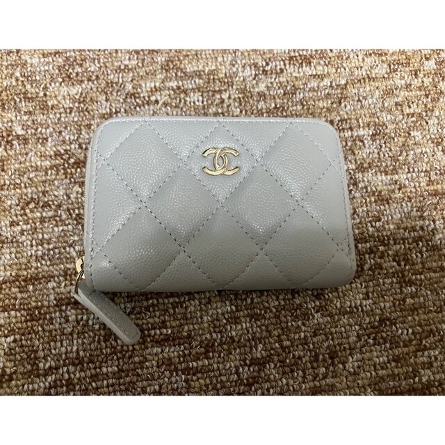 CHANEL(シャネル)のシャネル　コインケース　グレー　ミニ財布　キャビアスキン レディースのファッション小物(コインケース)の商品写真