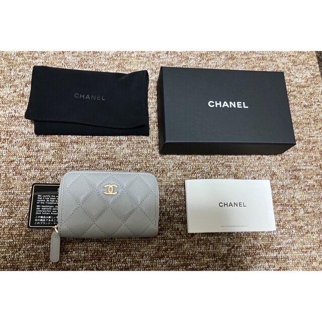 CHANEL(シャネル)のシャネル　コインケース　グレー　ミニ財布　キャビアスキン レディースのファッション小物(コインケース)の商品写真