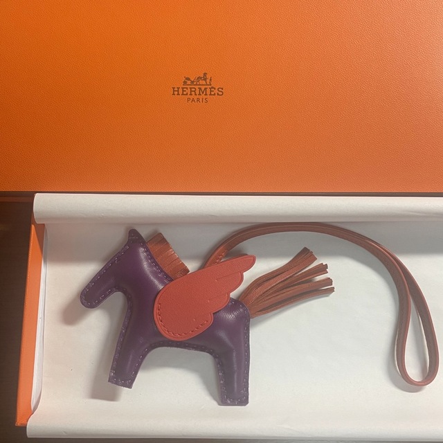 黒 桜古典 【試着のみ美品】HERMÈS エルメス パドックチャーム バッグ