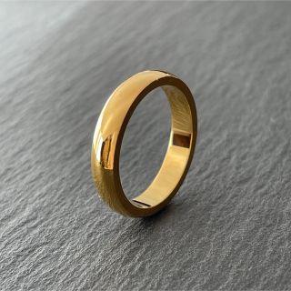 ＊4mm 甲丸リング＊ステンレスリング/金属アレルギー対応/マリッジリング/(リング(指輪))