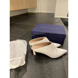 スチュワートワイツマン(Stuart Weitzman)のStuart weitzman スチュワートワイツマン　サンダル(サンダル)