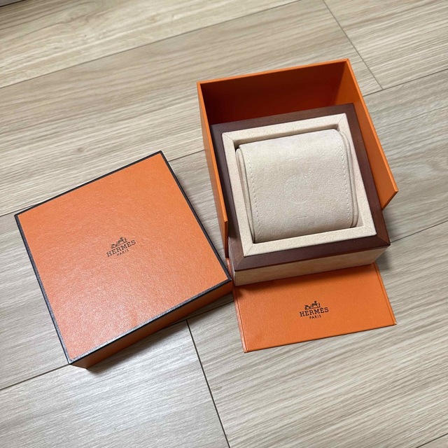 Hermes(エルメス)のエルメス 時計 ケース HERMES 腕時計 箱 レディースのファッション小物(腕時計)の商品写真